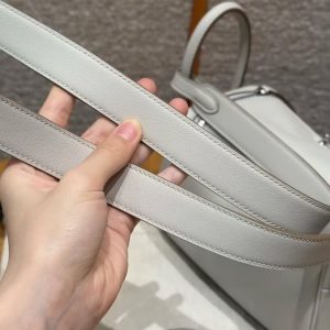 Hermes Lindy Mini 19 CM Bag Handmade In Swift Leather Silver Hardware 80 Gris Perle - Image 3