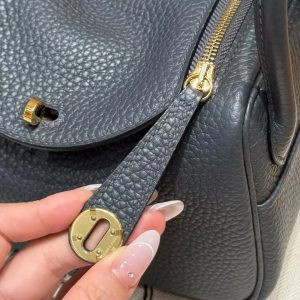 Hermes Lindy Mini 19 CM Bag Handmade In Taurillon Clemence Leather Gold Hardware 85 Ardoise - Image 7