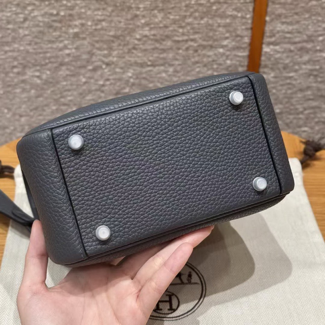 Hermes Lindy Mini 19 CM Bag Handmade In Taurillon Clemence Leather Silver Hardware 85 Ardoise - Image 21