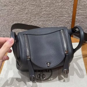 Hermes Lindy Mini 19 CM Bag Handmade In Taurillon Clemence Leather Silver Hardware 85 Ardoise - Image 5