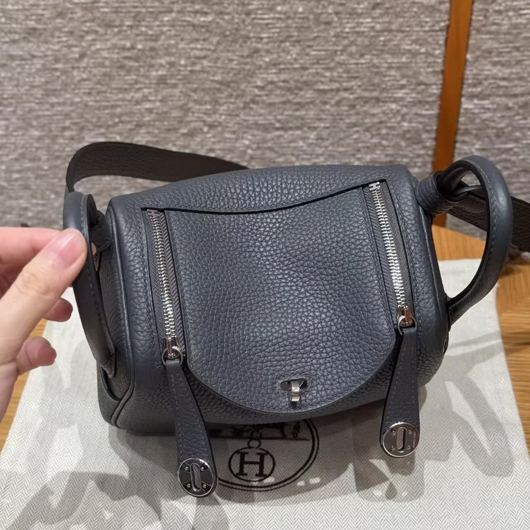 Hermes Lindy Mini 19 CM Bag Handmade In Taurillon Clemence Leather Silver Hardware 85 Ardoise - Image 5