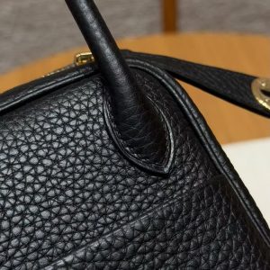 Hermes Lindy Mini 19 CM Bag Handmade In Taurillon Clemence Leather Gold Hardware 89 Noir - Image 16