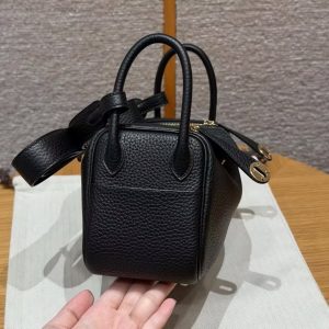 Hermes Lindy Mini 19 CM Bag Handmade In Taurillon Clemence Leather Gold Hardware 89 Noir - Image 10