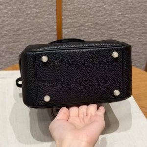 Hermes Lindy Mini 19 CM Bag Handmade In Taurillon Clemence Leather Gold Hardware 89 Noir - Image 8