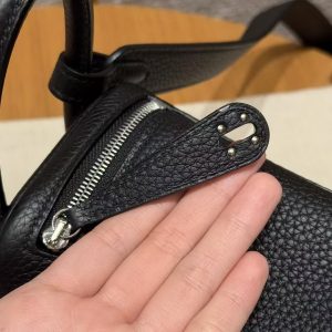 Hermes Lindy Mini 19 CM Bag Handmade In Taurillon Clemence Leather Silver Hardware 89 Noir - Image 11