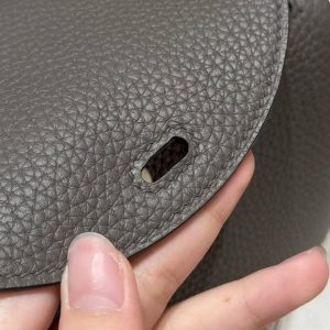Hermes Lindy Mini 19 CM Bag Handmade In Taurillon Clemence Leather Silver Hardware 8F Girs Etain - Image 11