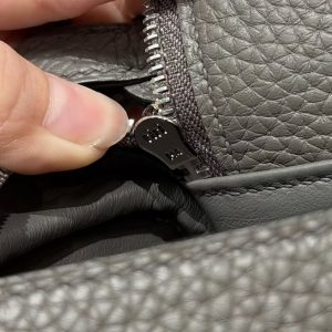 Hermes Lindy Mini 19 CM Bag Handmade In Taurillon Clemence Leather Silver Hardware 8F Girs Etain - Image 2