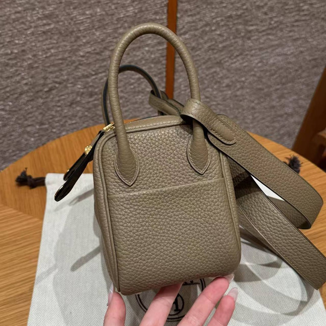 Hermes Lindy Mini 19 CM Bag Handmade In Taurillon Clemence Leather Gold Hardware 8Q Beige Marfa - Image 18