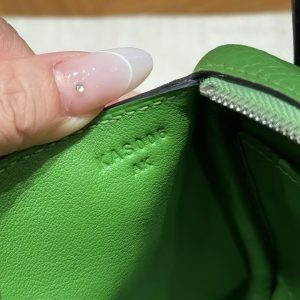 Hermes Lindy Mini 19 CM Bag Handmade In Taurillon Clemence Leather Silver Hardware A8 Vert Yucca - Image 14