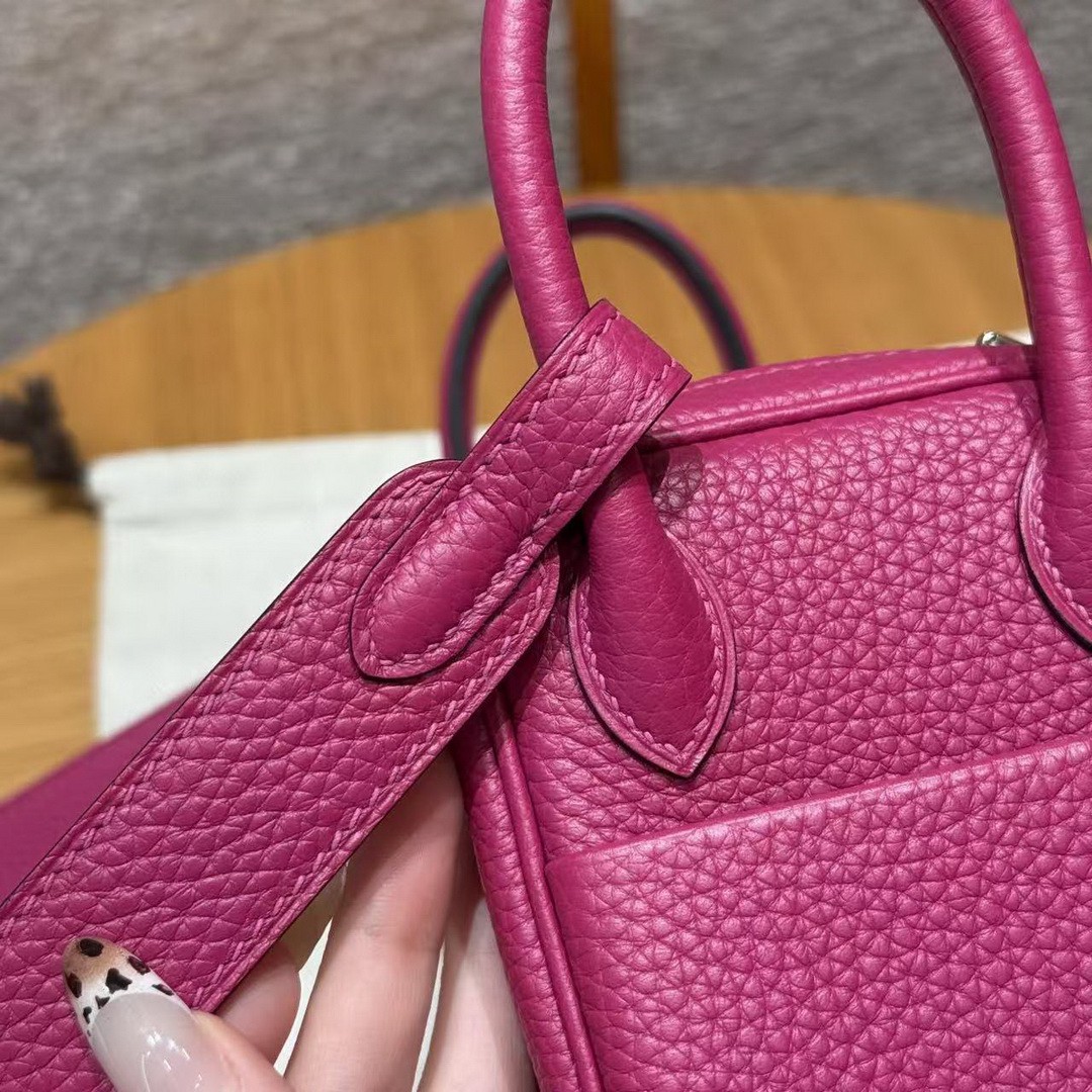 Hermes Lindy Mini 19 CM Bag Handmade In Taurillon Clemence Leather Silver Hardware L3 Rose Purple - Image 15