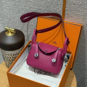 Hermes Lindy Mini 19 CM Bag Handmade In Taurillon Clemence Leather Silver Hardware L3 Rose Purple - Image 8