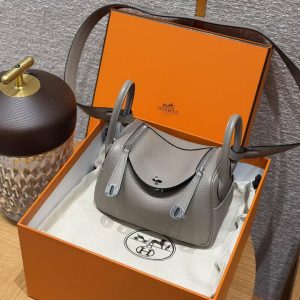 Hermes Lindy Mini 19 CM Bag Handmade In Taurillon Clemence Leather Silver Hardware M8 Gris Asphalte - Image 8