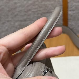 Hermes Lindy Mini 19 CM Bag Handmade In Taurillon Clemence Leather Silver Hardware M8 Gris Asphalte - Image 5