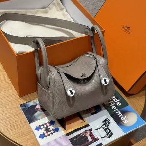 Hermes Lindy Mini 19 CM Bag Handmade In Taurillon Clemence Leather Silver Hardware M8 Gris Asphalte - Image 3