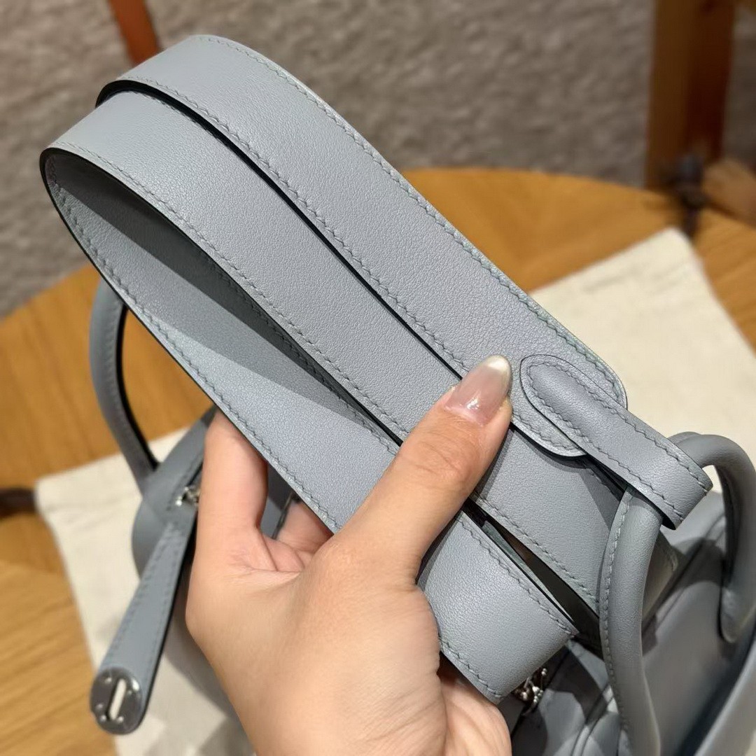 Hermes Lindy Mini 19 CM Bag Handmade In Swift Leather Silver Hardware P0 Girs Pantin - Image 3