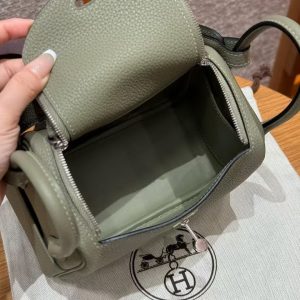 Hermes Lindy Mini 19 CM Bag Handmade In Taurillon Clemence Leather Silver Hardware Q1 Sauge - Image 8