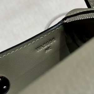 Hermes Lindy Mini 19 CM Bag Handmade In Taurillon Clemence Leather Silver Hardware Q1 Sauge - Image 7