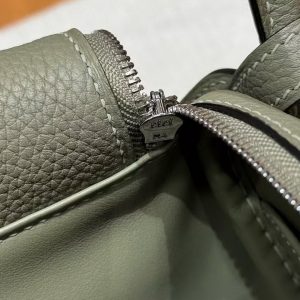 Hermes Lindy Mini 19 CM Bag Handmade In Taurillon Clemence Leather Silver Hardware Q1 Sauge - Image 6