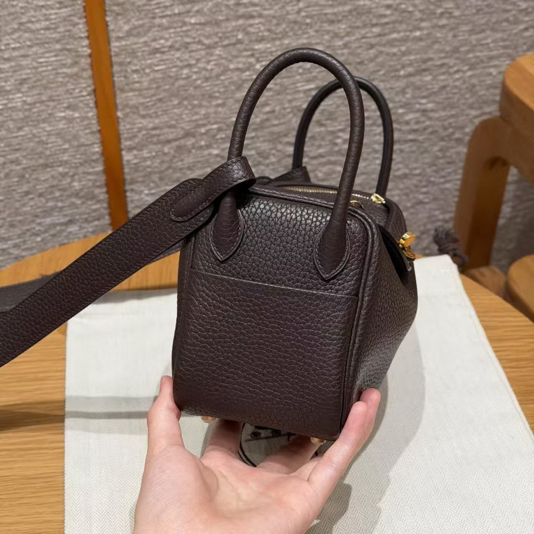 Hermes Lindy Mini 19 CM Bag Handmade In Taurillon Clemence Leather Gold Hardware T3 Bai Brun - Image 2