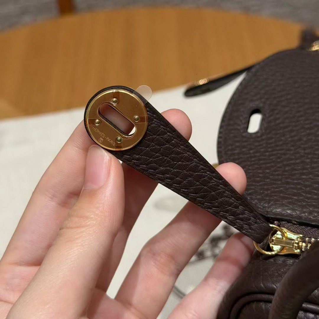 Hermes Lindy Mini 19 CM Bag Handmade In Taurillon Clemence Leather Gold Hardware T3 Bai Brun - Image 12