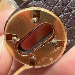 Hermes Lindy Mini 19 CM Bag Handmade In Taurillon Clemence Leather Gold Hardware T3 Bai Brun - Image 11