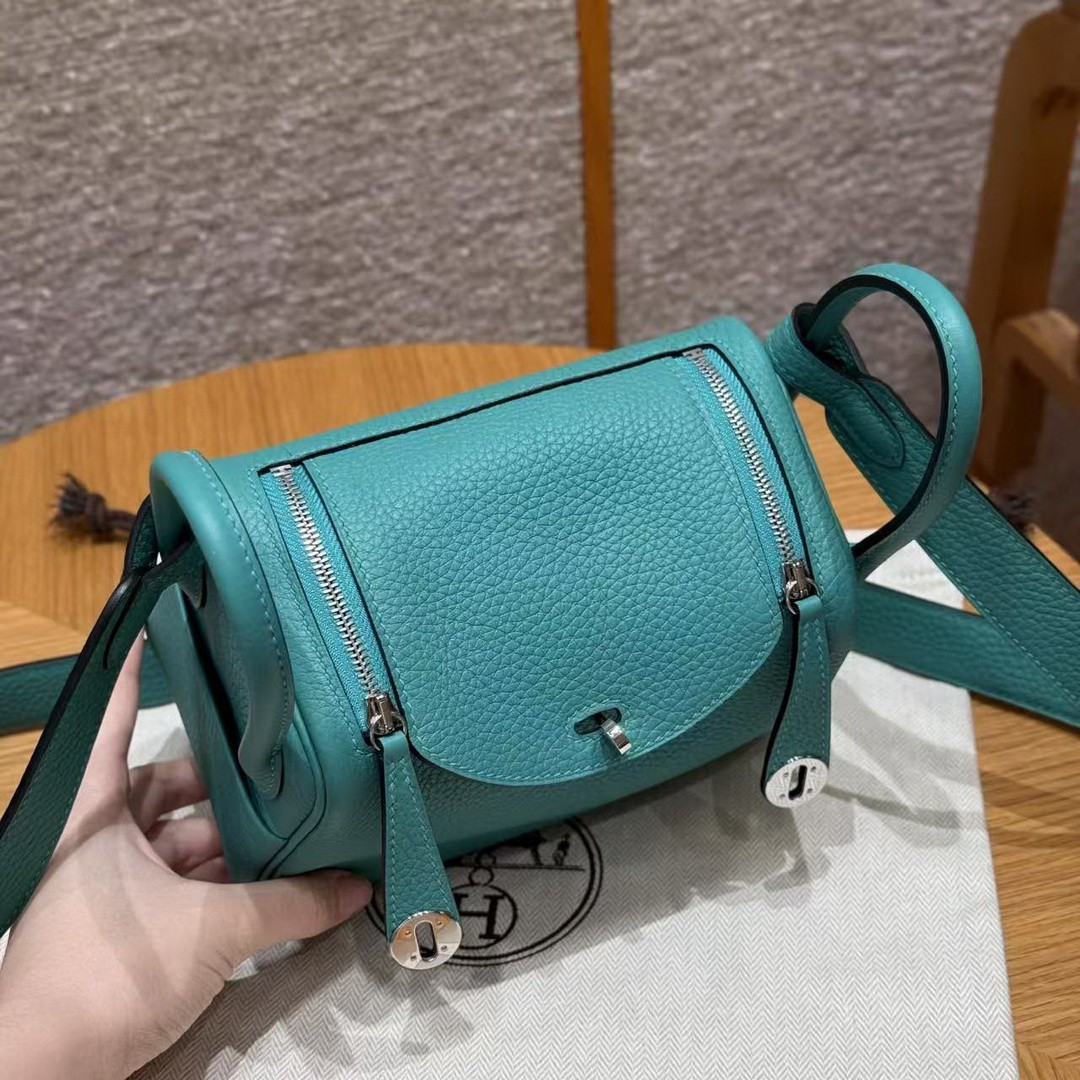 Hermes Lindy Mini 19 CM Bag Handmade In Taurillon Clemence Leather Silver Hardware U1 Vert Verone - Image 21