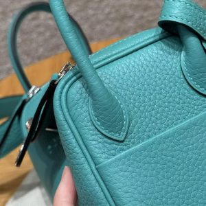 Hermes Lindy Mini 19 CM Bag Handmade In Taurillon Clemence Leather Silver Hardware U1 Vert Verone - Image 13