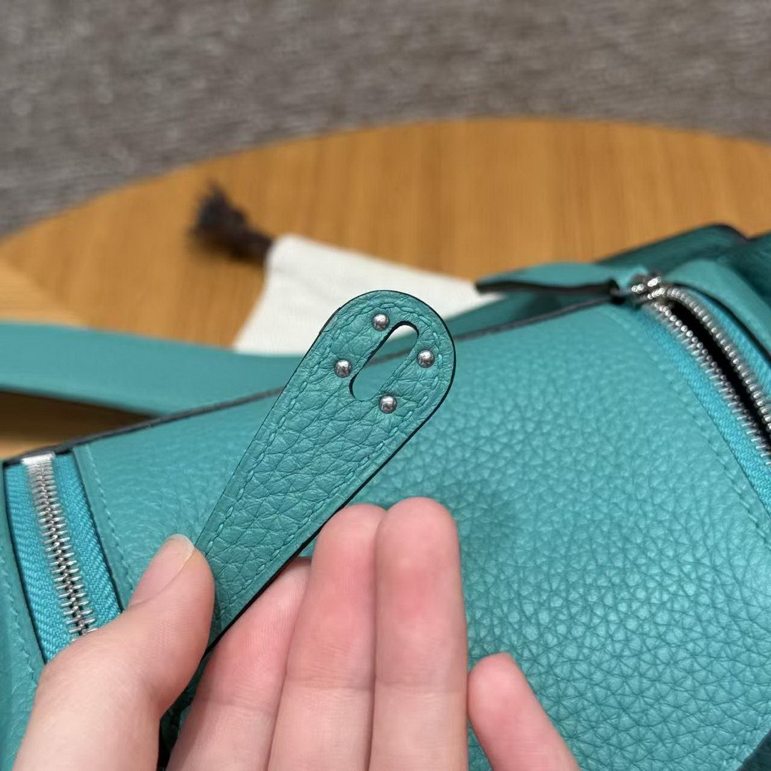 Hermes Lindy Mini 19 CM Bag Handmade In Taurillon Clemence Leather Silver Hardware U1 Vert Verone - Image 5