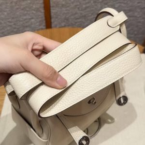 Hermes Lindy Mini 19 CM Bag Handmade In Taurillon Clemence Leather Silver Hardware i2 Nata - Image 12