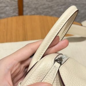 Hermes Lindy Mini 19 CM Bag Handmade In Taurillon Clemence Leather Silver Hardware i2 Nata - Image 8