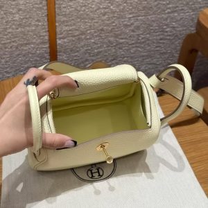 Hermes Lindy Mini 19 CM Bag Handmade In Swift Leather Gold Hardware i8 Jaune Milton - Image 15