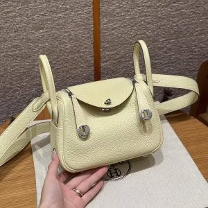 Hermes Lindy Mini 19 CM Bag Handmade In Taurillon Clemence Leather Silver Hardware i8 Jaune Milton