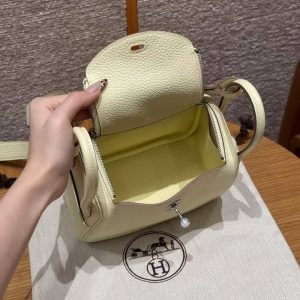 Hermes Lindy Mini 19 CM Bag Handmade In Taurillon Clemence Leather Silver Hardware i8 Jaune Milton - Image 15
