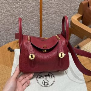 Hermes Lindy Mini 19 CM Bag Handmade In Taurillon Clemence Leather Gold Hardware k1 Rouge Grenat - Image 2