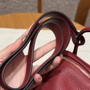 Hermes Lindy Mini 19 CM Bag Handmade In Taurillon Clemence Leather Gold Hardware k1 Rouge Grenat - Image 5