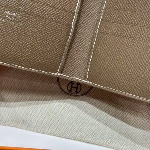 Hermes MC² Copernic Compact Wallet Handmade In Epsom Calfskin Leather 18 Etoupe - Image 7