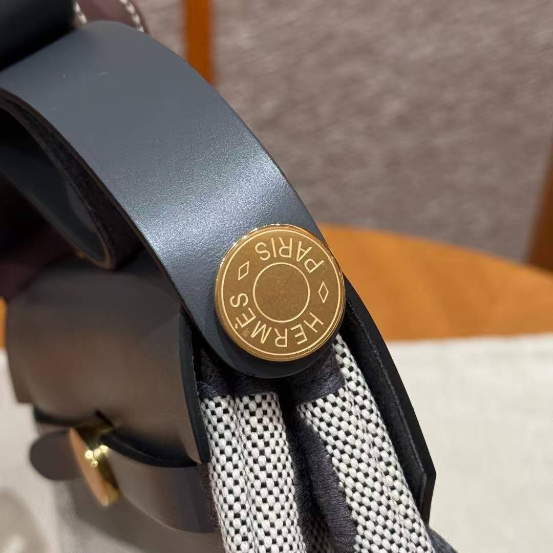 Hermes Mini Herbag Zip 20 Bag Retourne Ecru Blue Glacier Ardoise Handmade In Militaire Canvas and Hunter Cowhide Gold Hardware - Image 19