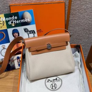 Hermes Mini Herbag Zip 20 Bag Retourne Beton Naturel Sable Handmade In Militaire Canvas and Hunter Cowhide Silver Hardware - Image 6