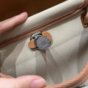 Hermes Mini Herbag Zip 20 Bag Retourne Beton Naturel Sable Handmade In Militaire Canvas and Hunter Cowhide Silver Hardware - Image 7