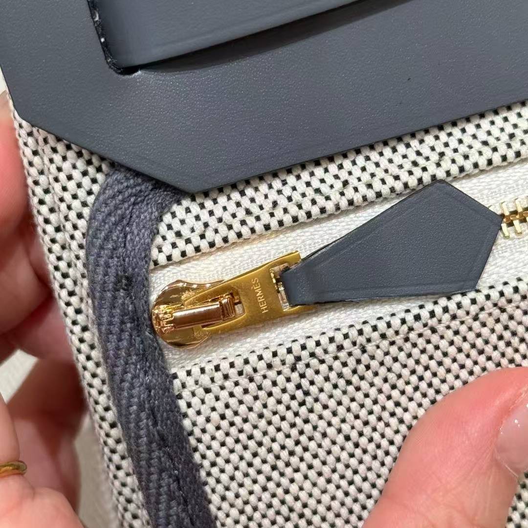 Hermes Mini Herbag Zip 20 Bag Retourne Ecru Blue Glacier Ardoise Handmade In Militaire Canvas and Hunter Cowhide Gold Hardware - Image 15