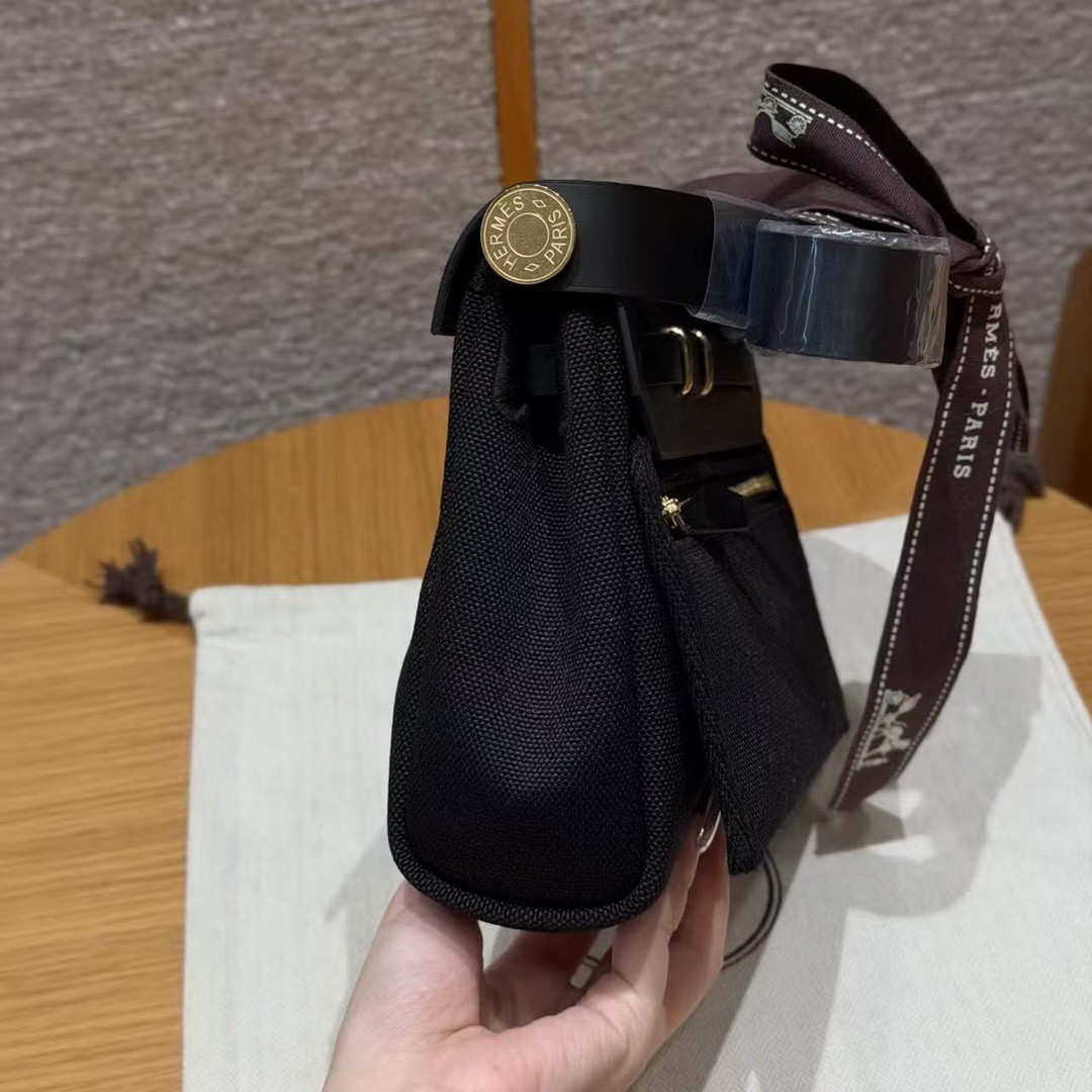 Hermes Mini Herbag Zip 20 Bag Retourne 89 Noir Handmade In Militaire Canvas and Hunter Cowhide Gold Hardware - Image 17