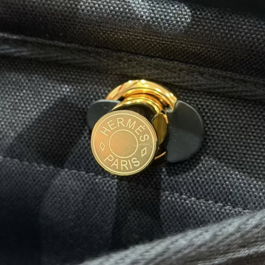 Hermes Mini Herbag Zip 20 Bag Retourne 89 Noir Handmade In Militaire Canvas and Hunter Cowhide Gold Hardware - Image 12