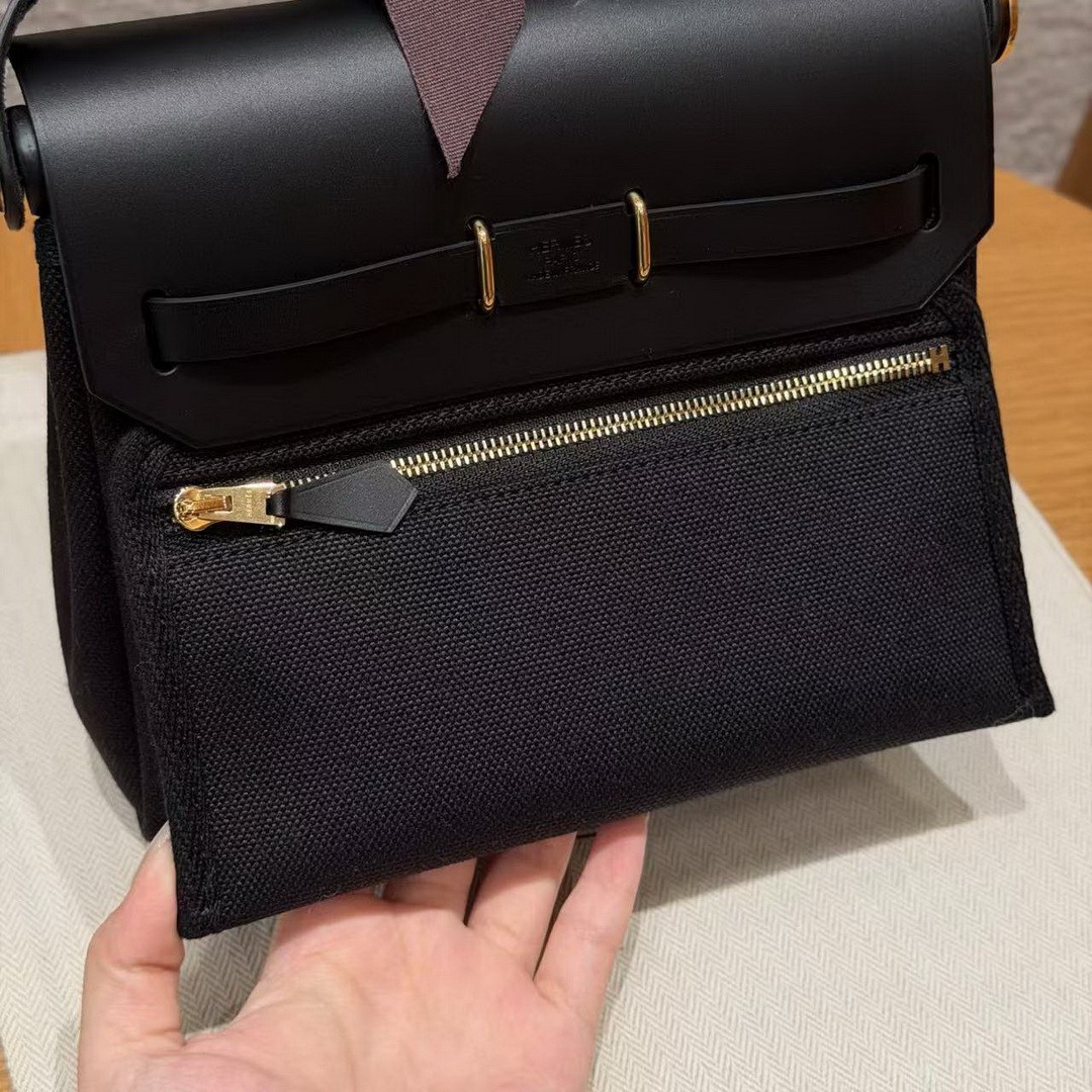 Hermes Mini Herbag Zip 20 Bag Retourne 89 Noir Handmade In Militaire Canvas and Hunter Cowhide Gold Hardware - Image 5