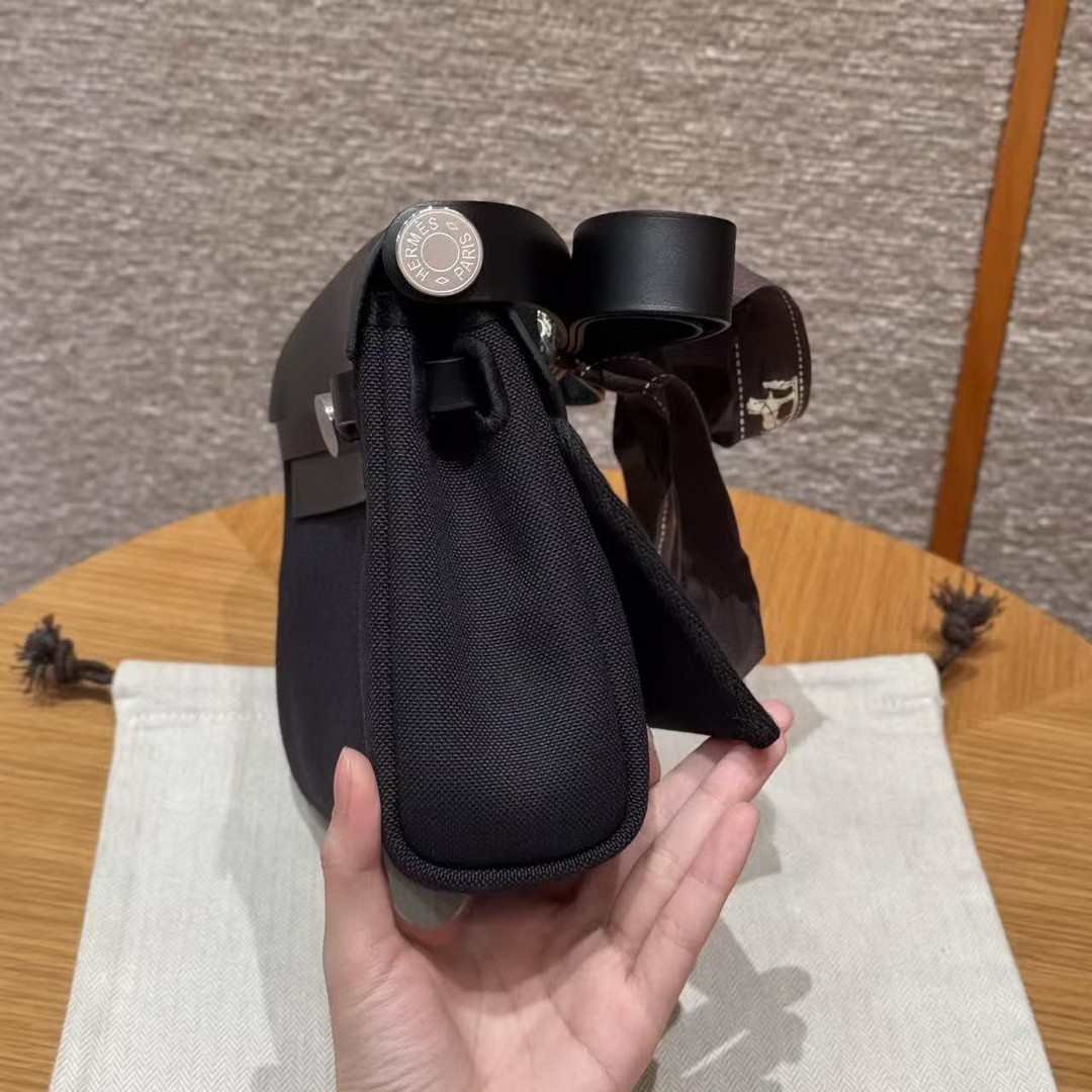 Hermes Mini Herbag Zip 20 Bag Retourne 89 Noir Handmade In Militaire Canvas and Hunter Cowhide Silver Hardware - Image 23
