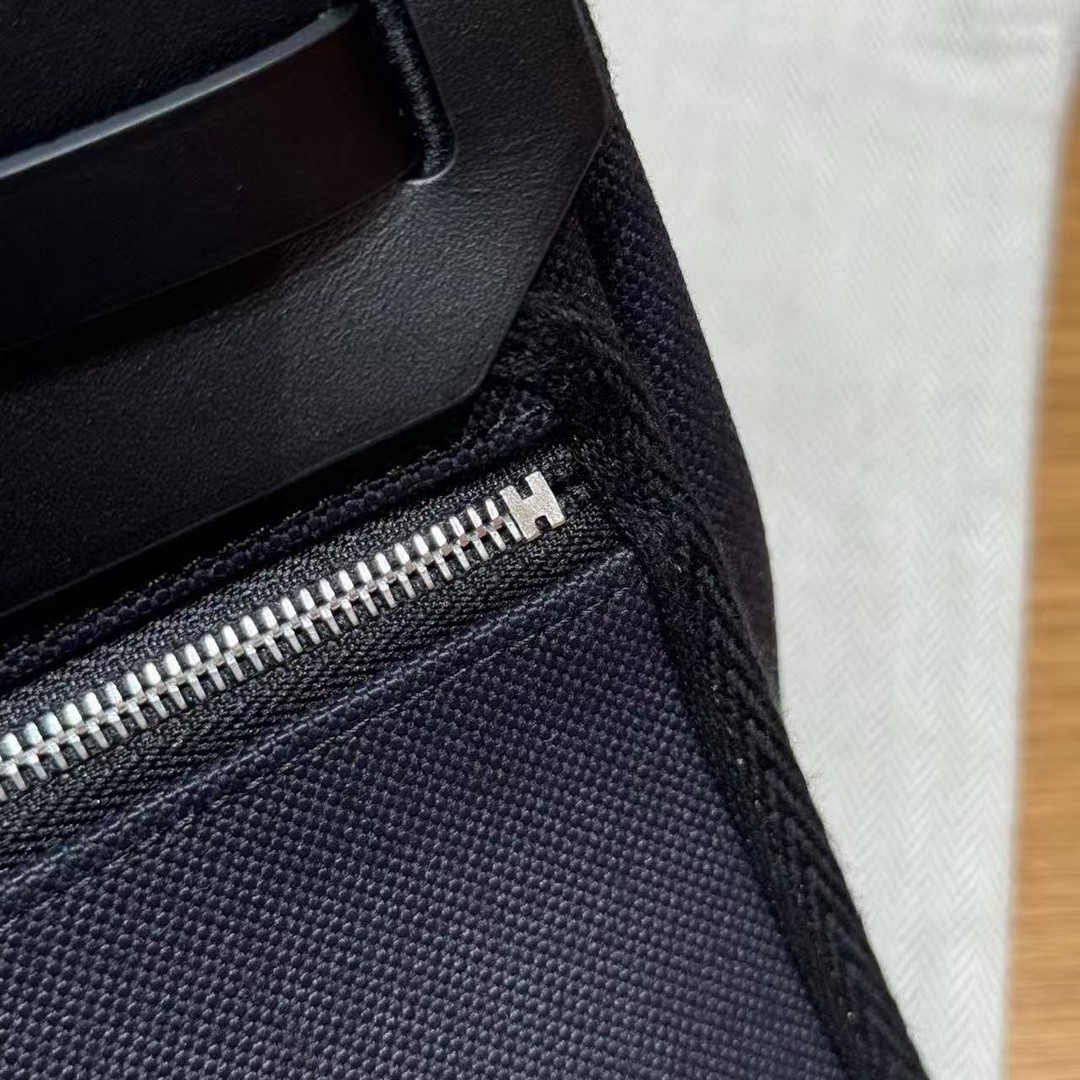 Hermes Mini Herbag Zip 20 Bag Retourne 89 Noir Handmade In Militaire Canvas and Hunter Cowhide Silver Hardware - Image 11