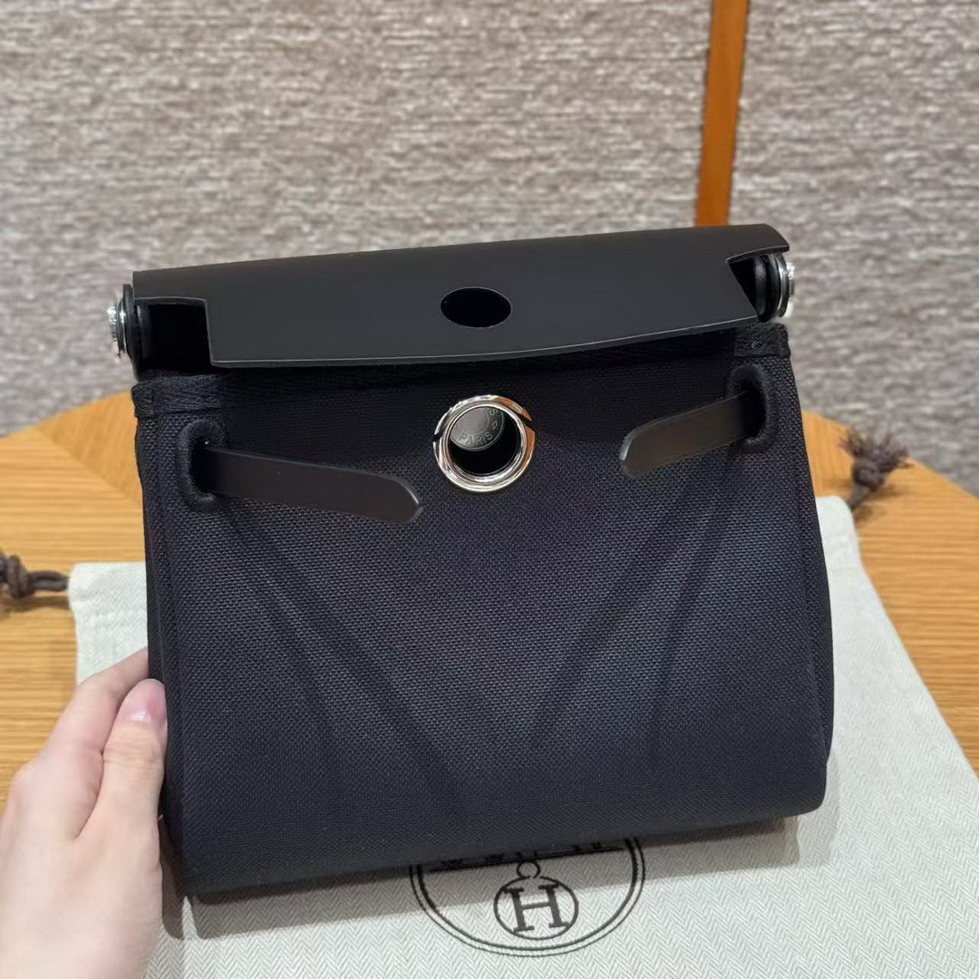 Hermes Mini Herbag Zip 20 Bag Retourne 89 Noir Handmade In Militaire Canvas and Hunter Cowhide Silver Hardware - Image 7