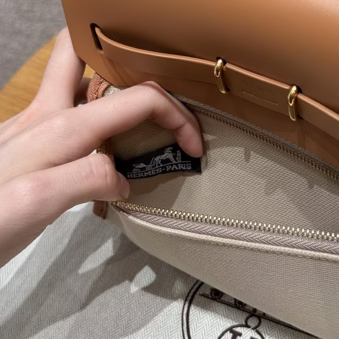 Hermes Mini Herbag Zip 20 Bag Retourne Beton Naturel Sable Handmade In Militaire Canvas and Hunter Cowhide Gold Hardware - Image 19