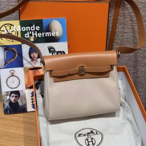 Hermes Mini Herbag Zip 20 Bag Retourne Beton Naturel Sable Handmade In Militaire Canvas and Hunter Cowhide Gold Hardware - Image 7