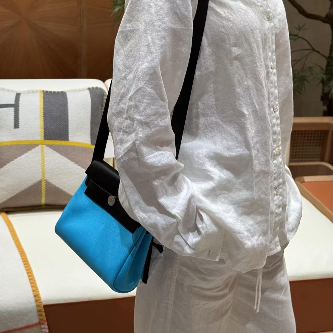 Hermes Mini Herbag Zip 20 Bag Retourne Bleu Riviera Noir Handmade In Militaire Canvas and Hunter Cowhide Silver Hardware - Image 5