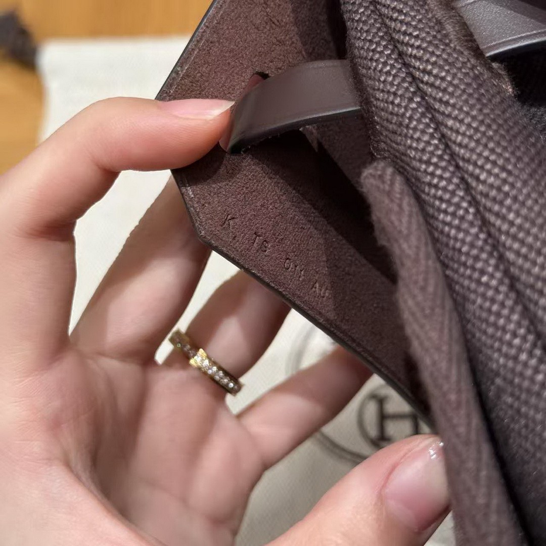 Hermes Mini Herbag Zip 20 Bag Retourne Ebene Handmade In Militaire Canvas and Hunter Cowhide Gold Hardware - Image 24